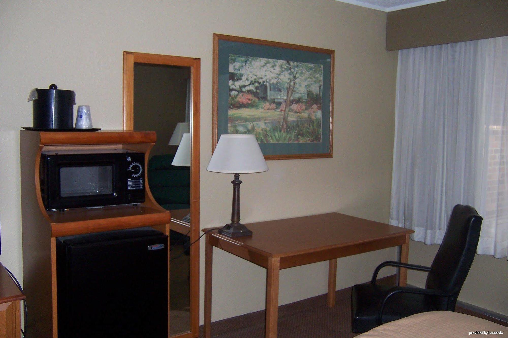 Norwood Inn & Suites Mankato North Mankato Esterno foto