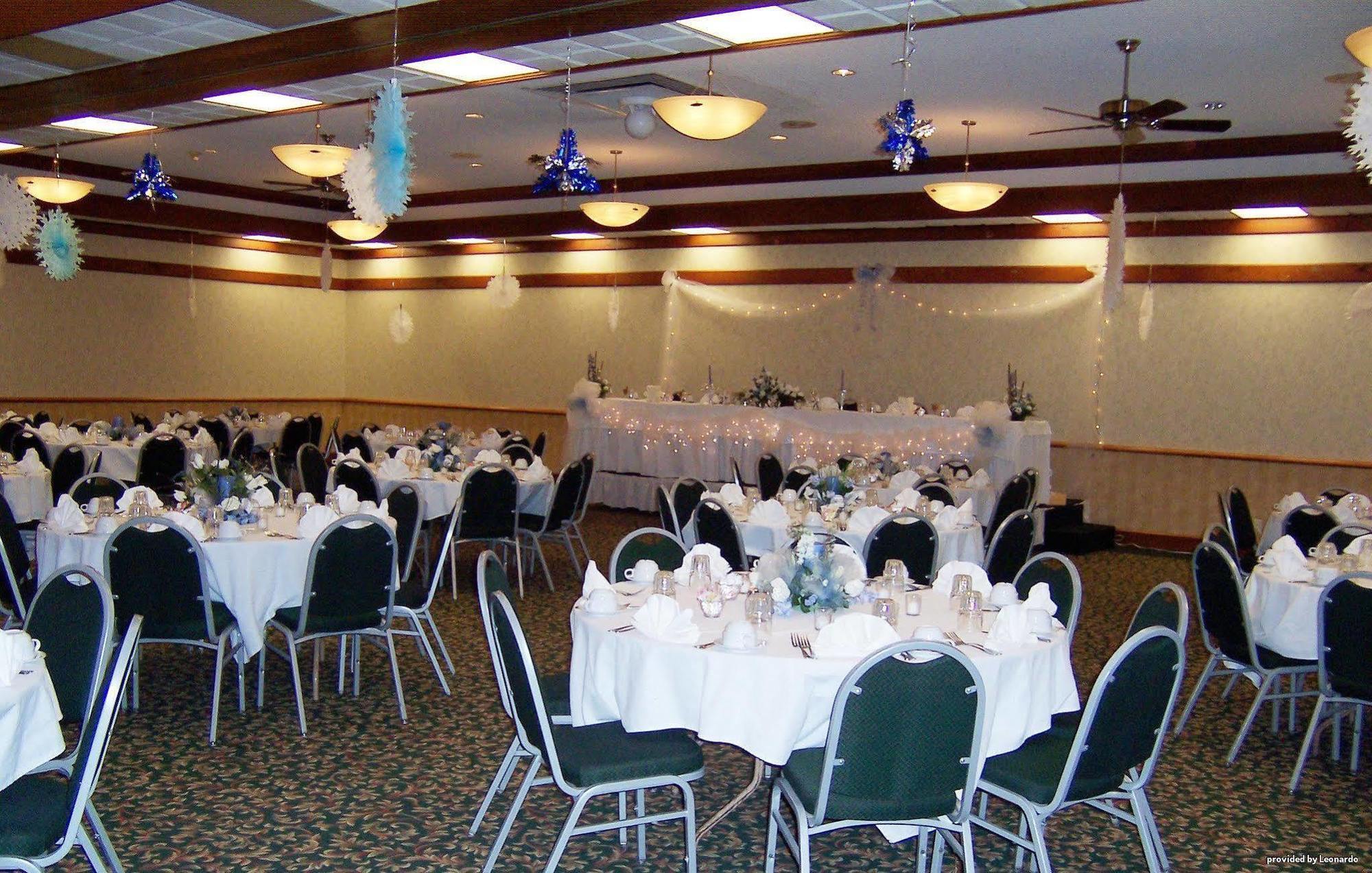 Norwood Inn & Suites Mankato North Mankato Esterno foto