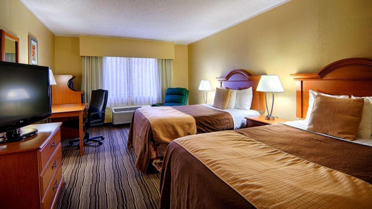 Norwood Inn & Suites Mankato North Mankato Esterno foto